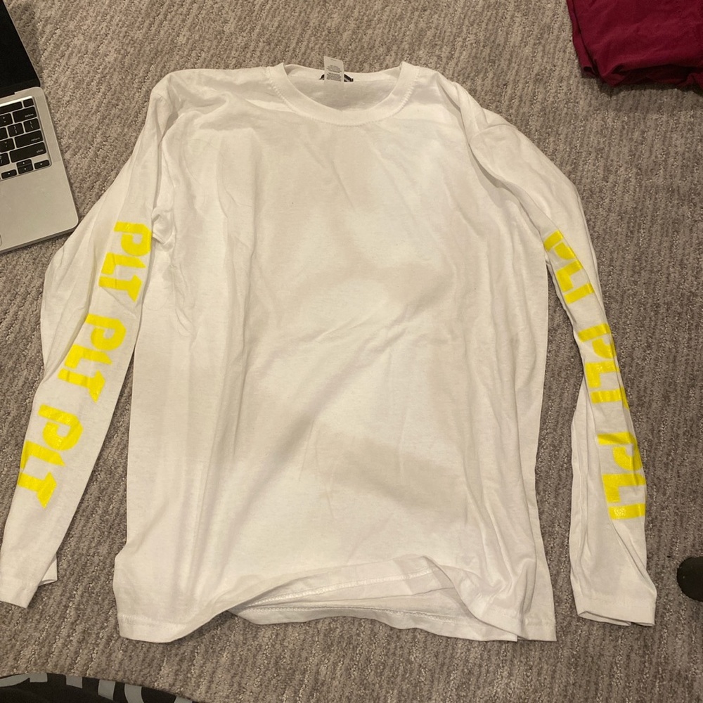 White long sleeve shirt